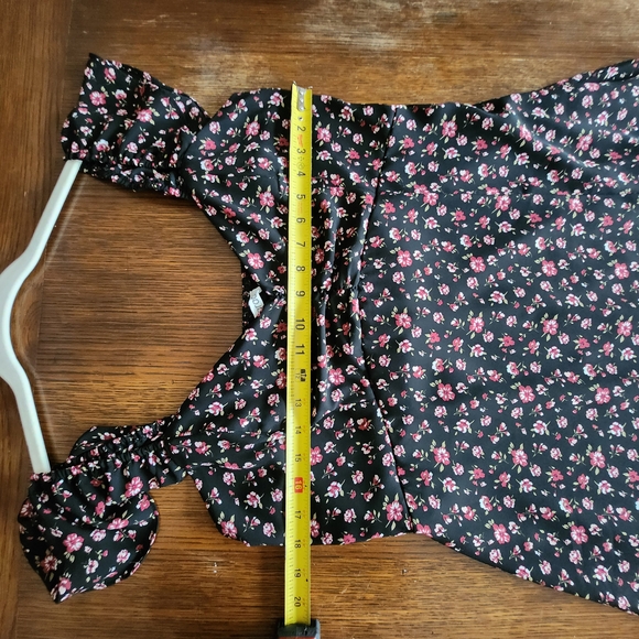 ⭐️SOLD⭐️Chic One Shoulder Floral Dress - Black and Pink - Picture 9 of 10